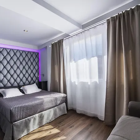 Essence Boutique By Don Paquito 4*