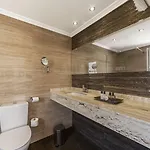 Отель Essence Boutique Торремолинос