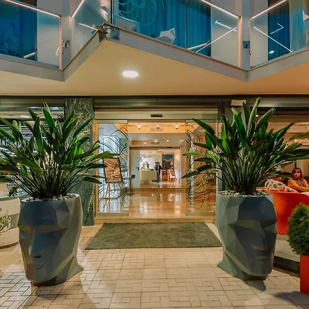 Hotel Essence Boutique 4*